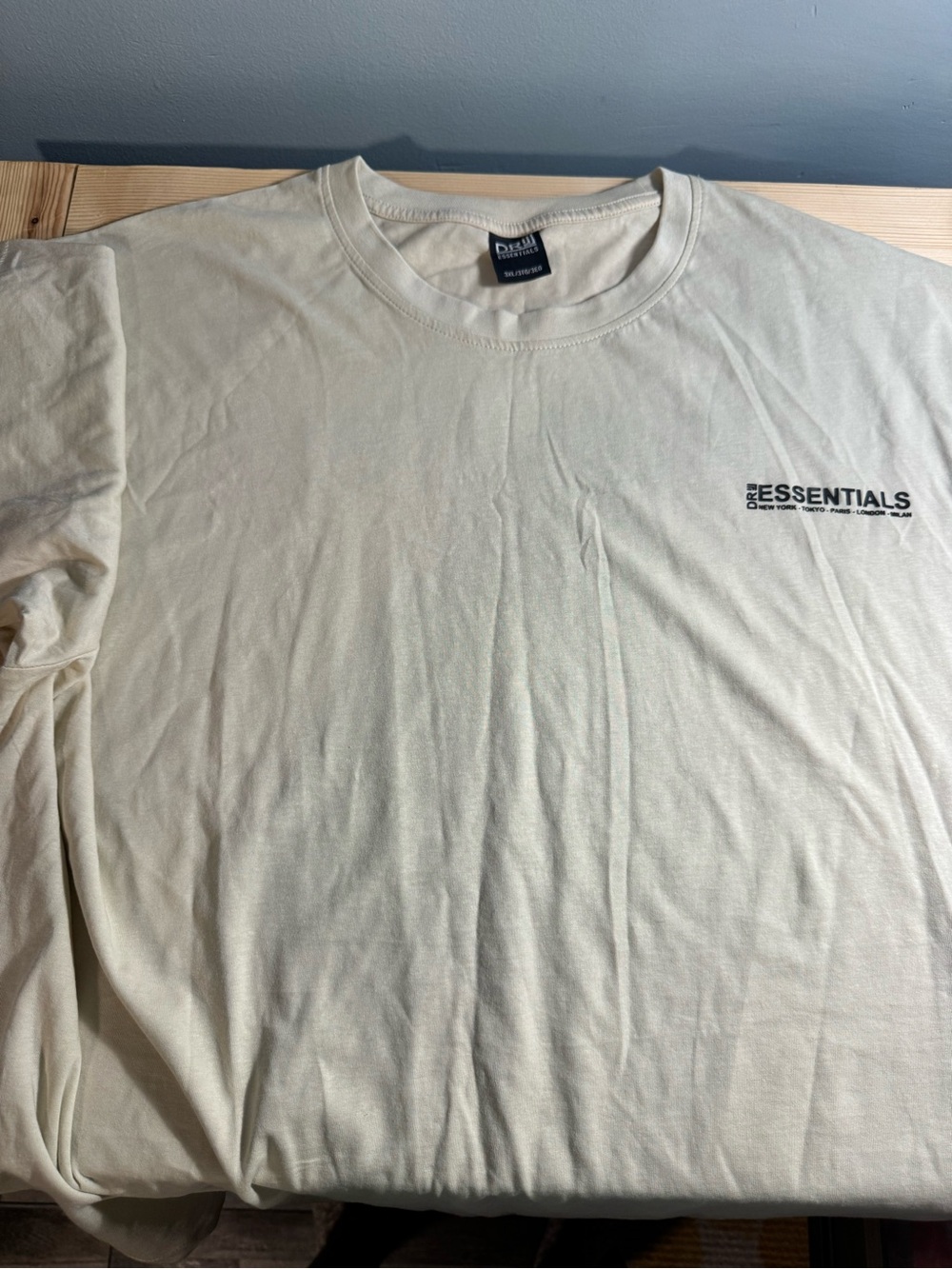 ESSENTIALS Men's Cream Long Sleeve Logo Tee